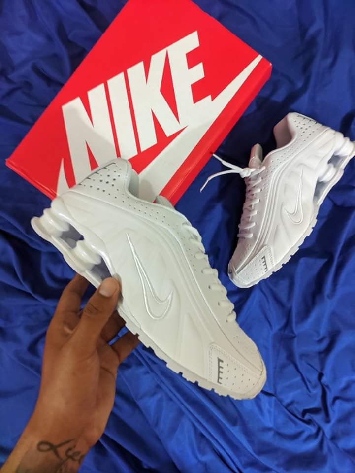 Zapatillas Nike Shox R4 Talla 39 al 46 a 320 Soles A PEDIDO