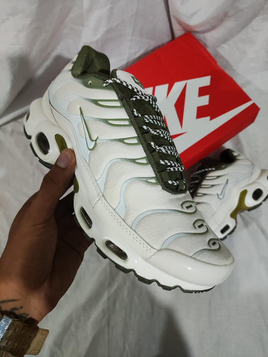 Zapatillas Nike Air Max Plus TN a 320 soles