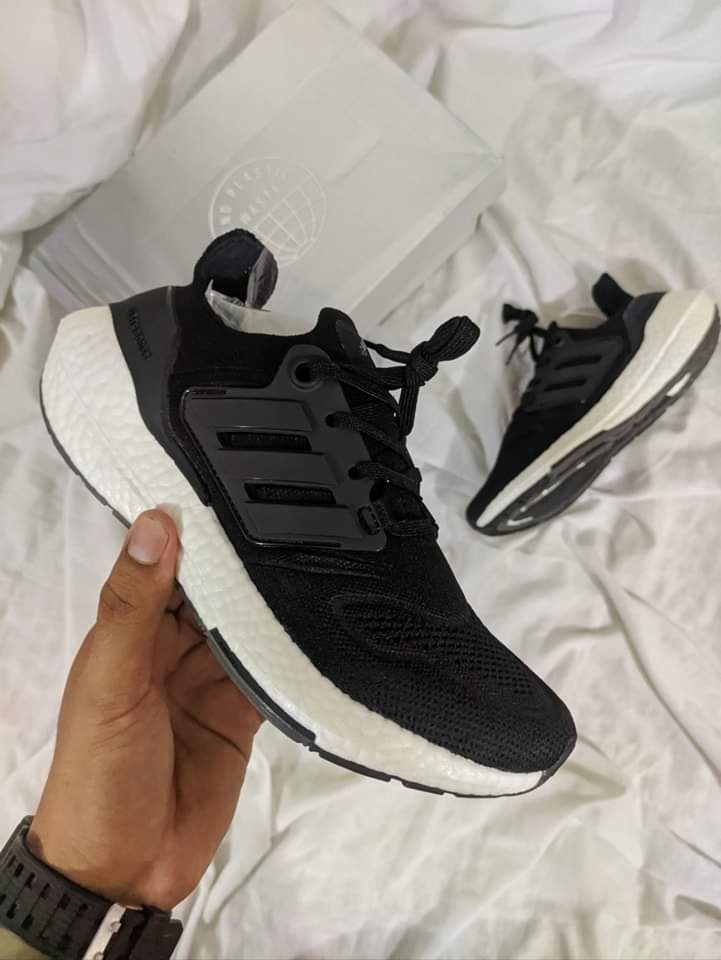 Zapatillas Adidas Ultra Boost 22 Talla 36 al 45 A 320 Soles A PEDIDO