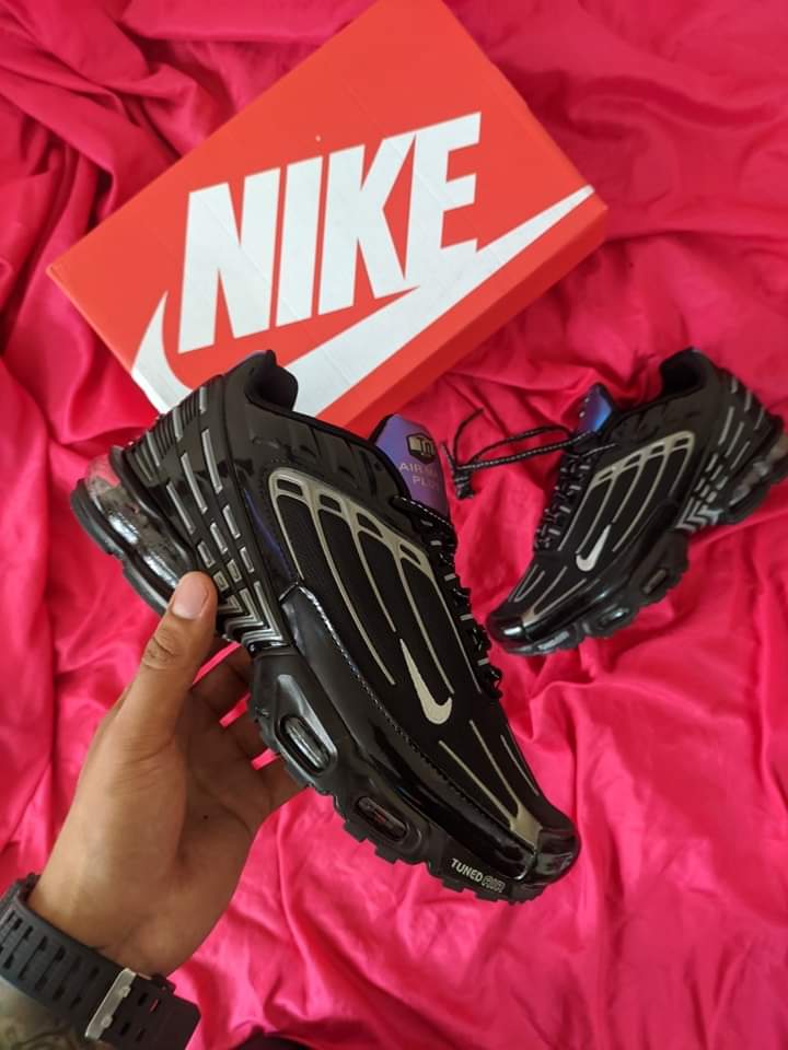 Zapatillas Nike Air Max PLUS TN Talla 39 al 46 a 320 Soles A PEDIDO