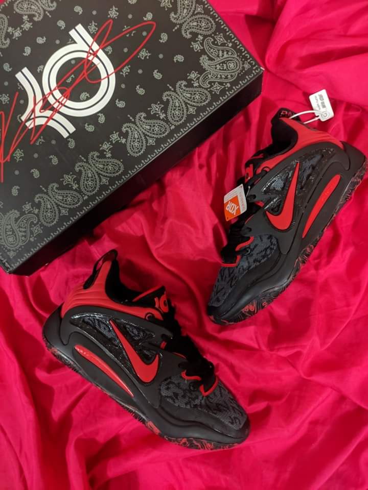 Zapatillas Nike KD 15 Kevin Durant "Black University Red" Talla 39 al 47 a 360 Soles A PEDIDO