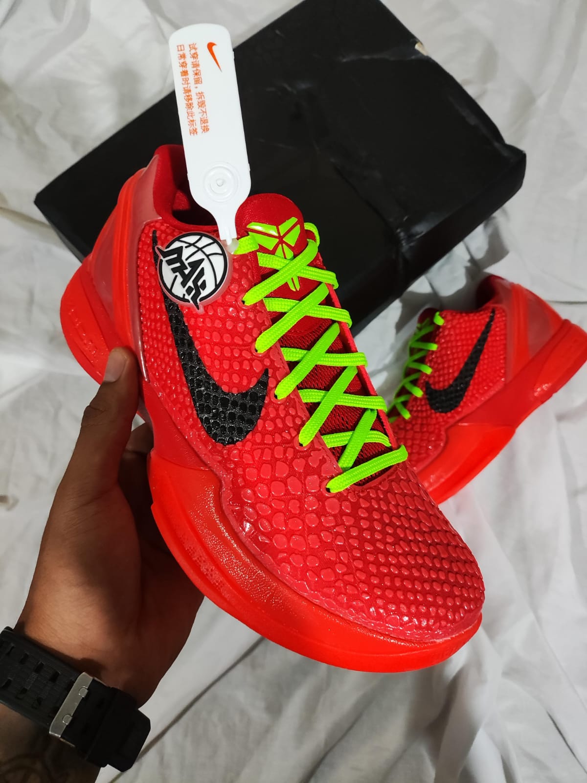 Zapatillas Kobe 6 Protro "Reverse Grinch" a 380 Soles