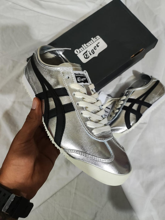 Zapatillas Onitsuka Tiger Mexico 66 "Pure Silver / Black" a 320 Soles