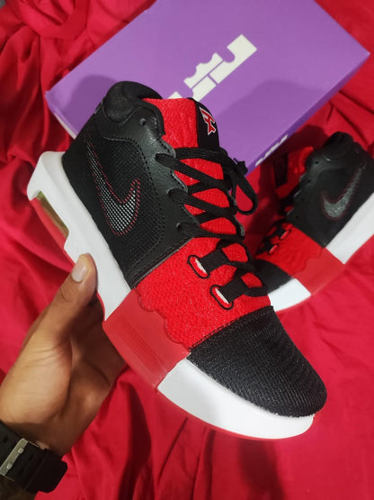 Zapatillas Nike Lebron Witness 8 a 300 Soles | 40-45