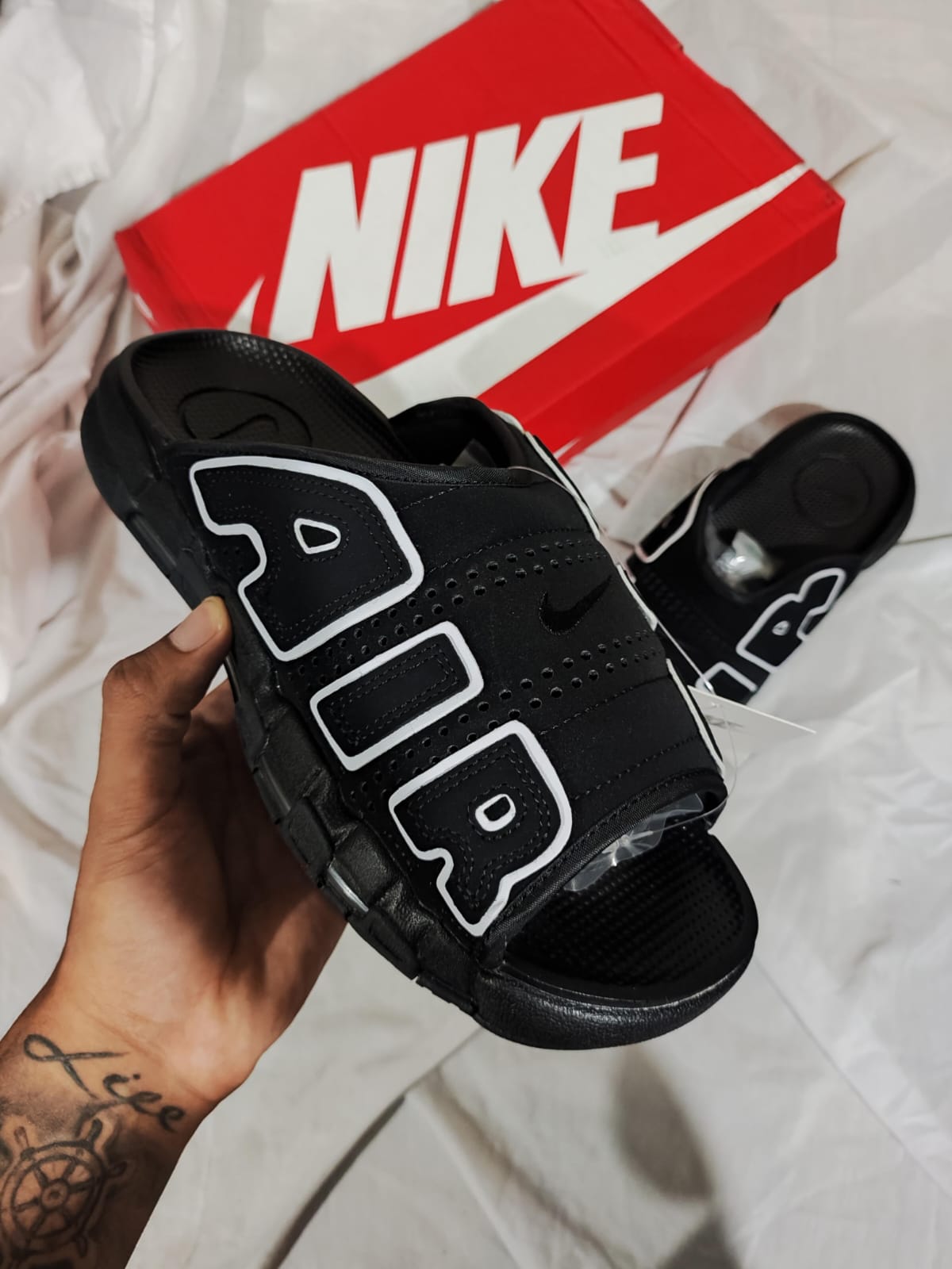 Sandalias Nike Air More Uptempo Men's Slides a 360 Soles | 36-46