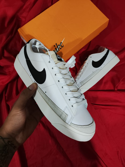 Zapatillas Nike Blazer Low '77 a 320 Soles | 36-45