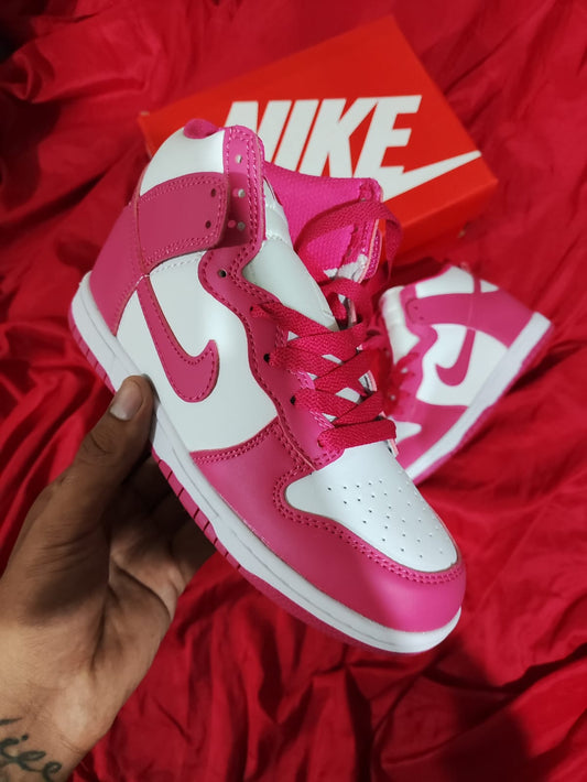 Zapatillas Nike Dunk High Pink a 340 soles