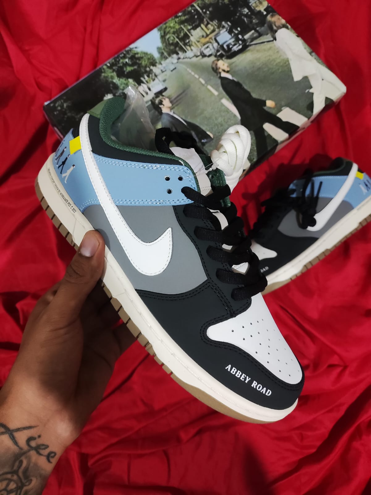 Zapatillas Nike SB Dunk "The Beatles" a 340 Soles | 36-45