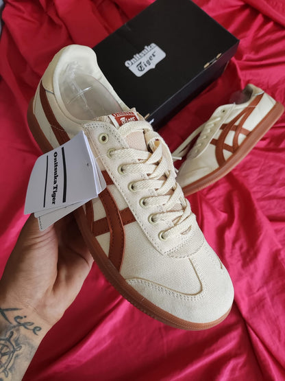 Zapatillas Onitsuka Tiger Tokuten Cream Caramel a 320 Soles | 36-45