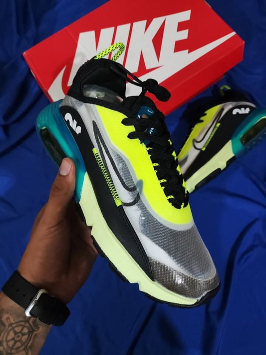 Zapatillas Nike Air Max 2090 "Voltios" Talla 36 al 46 a 320 Soles A PEDIDO