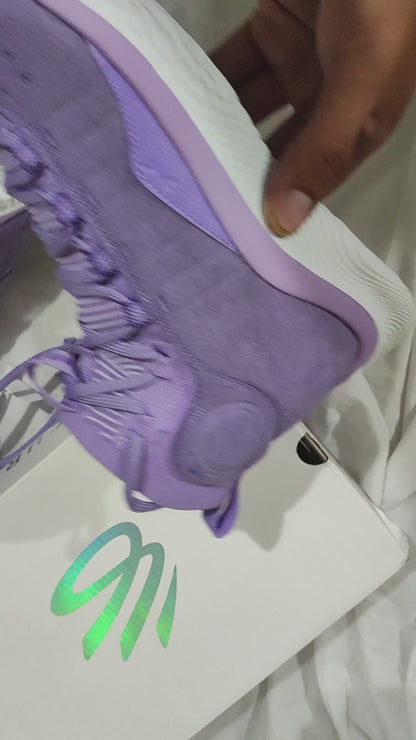 Under Armour Curry 4 "Flotro Vivid Lila"