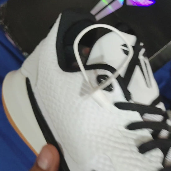 Nike Kobe 11 EM Low